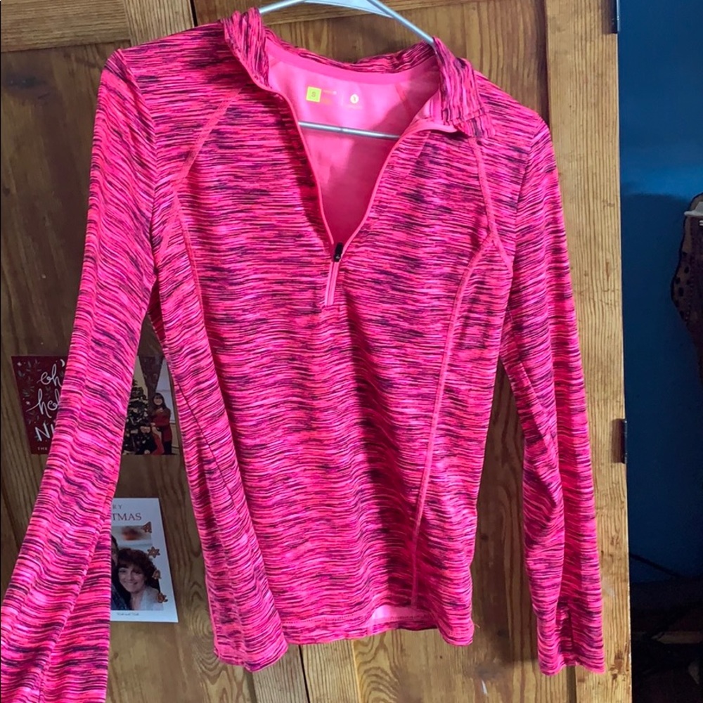 Xersion long sleeve workout.